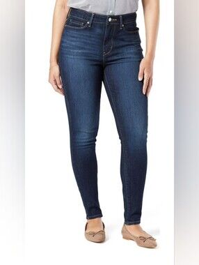 LEVI SIGNATURE | Women's Dark Wash Soft Stretch High-Rise Skinny Jeans